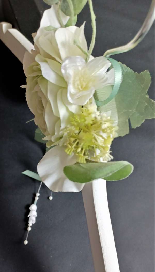 Kleiderbügel Design Blumen und Hochzeit
